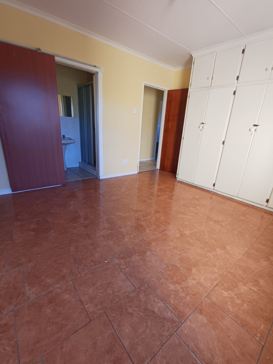 3 Bedroom Property for Sale in Laurie Dashwood Park Eastern Cape